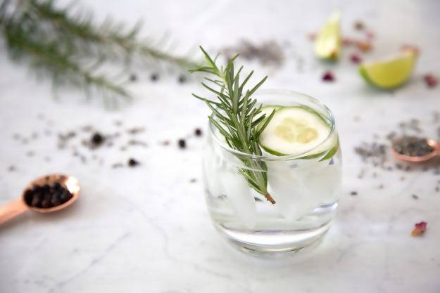 How-to-make-your-own-gin@Home